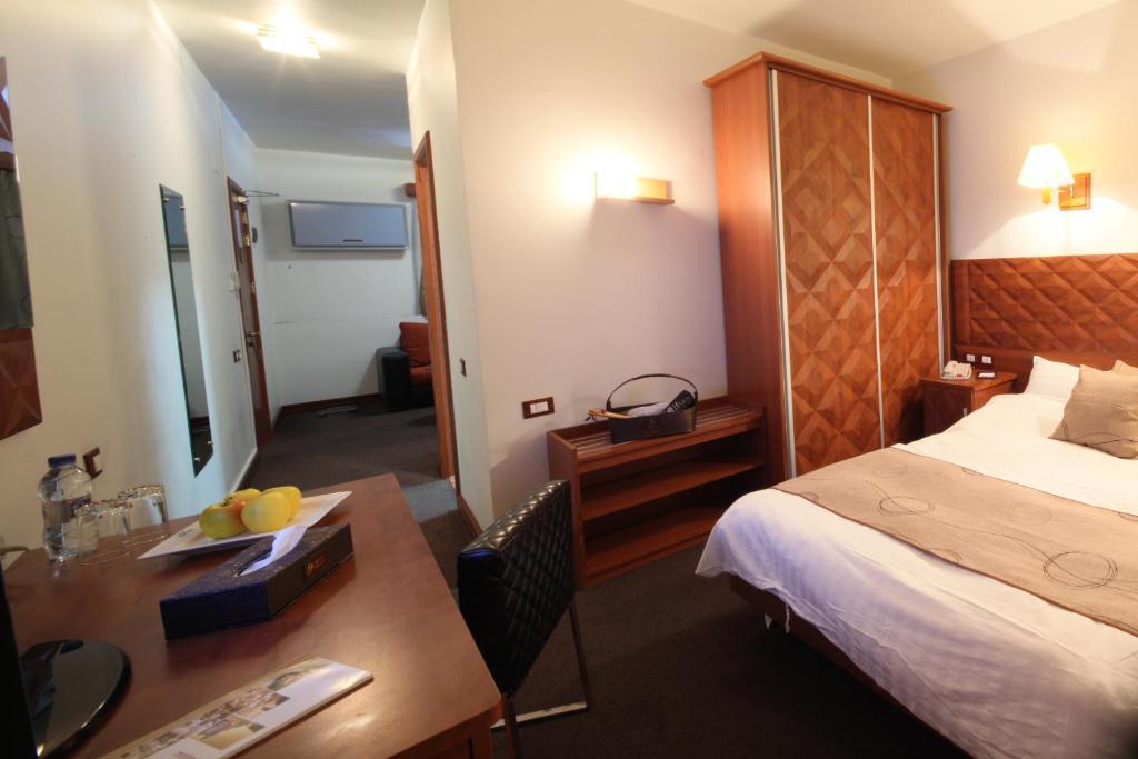 Plasma Hotel Trípoli Habitación foto